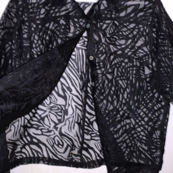 Elemenz ladies blouse. Large floral type see thru print. Black and sheer. - Picture 3 of 5